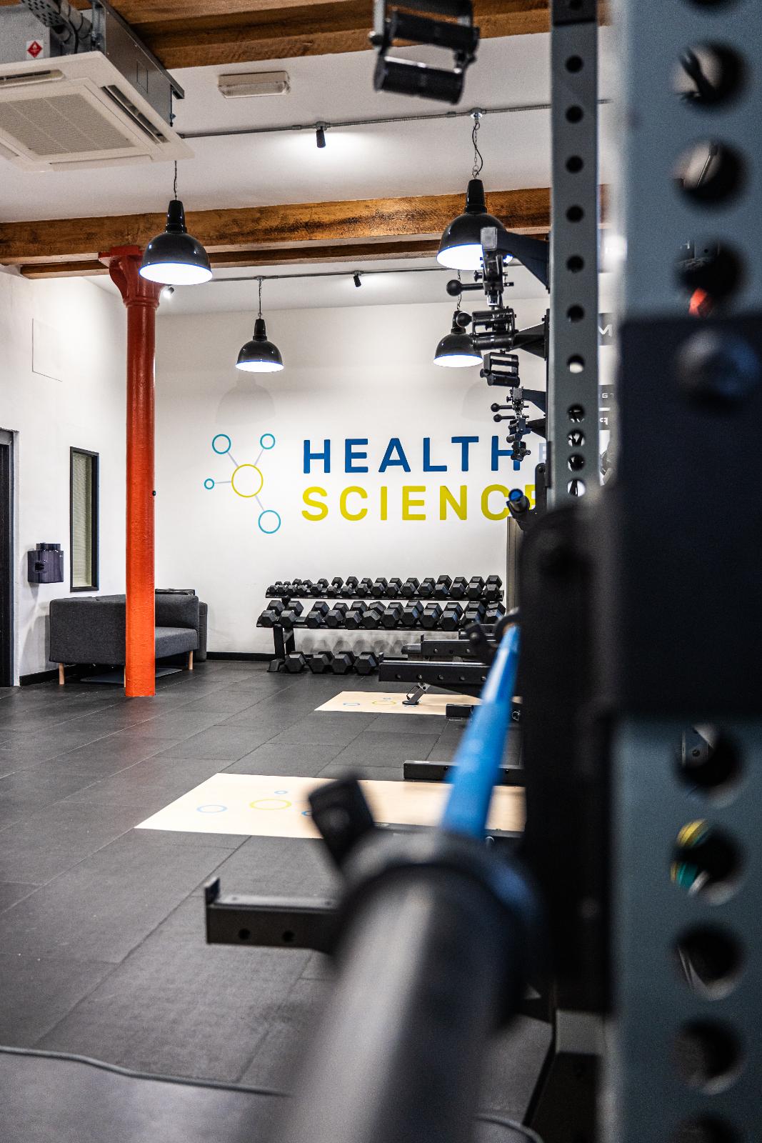 KA3_2023 Professional strength training environment at Health by Science Leith, specialising in data-driven personal training Edinburgh programmes.